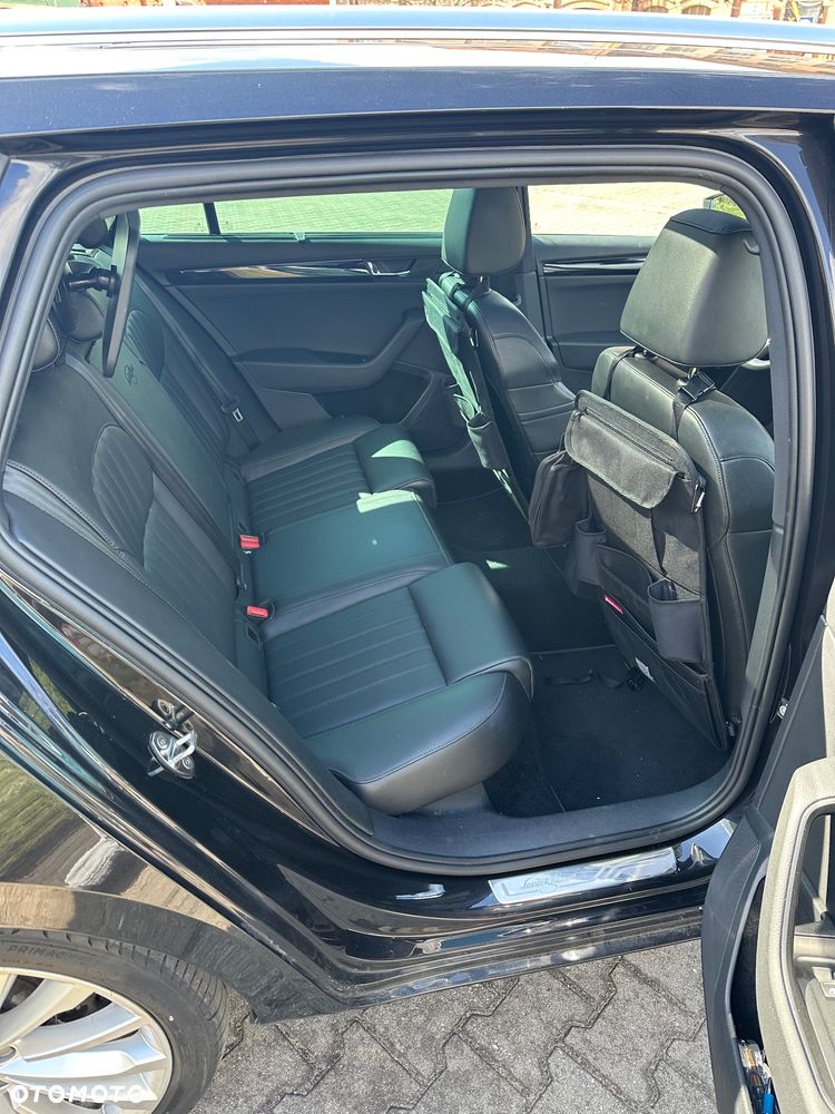 Skoda Superb 2.0 TDI L&K DSG - 9
