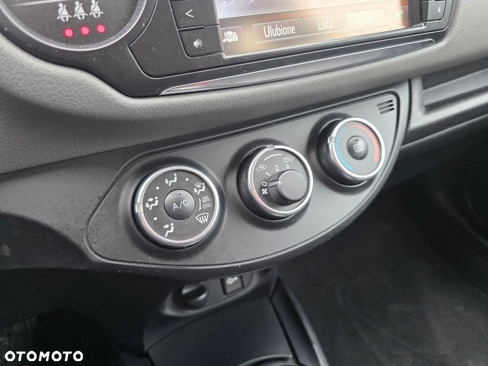 Toyota Yaris 1.33 Premium EU6 - 22