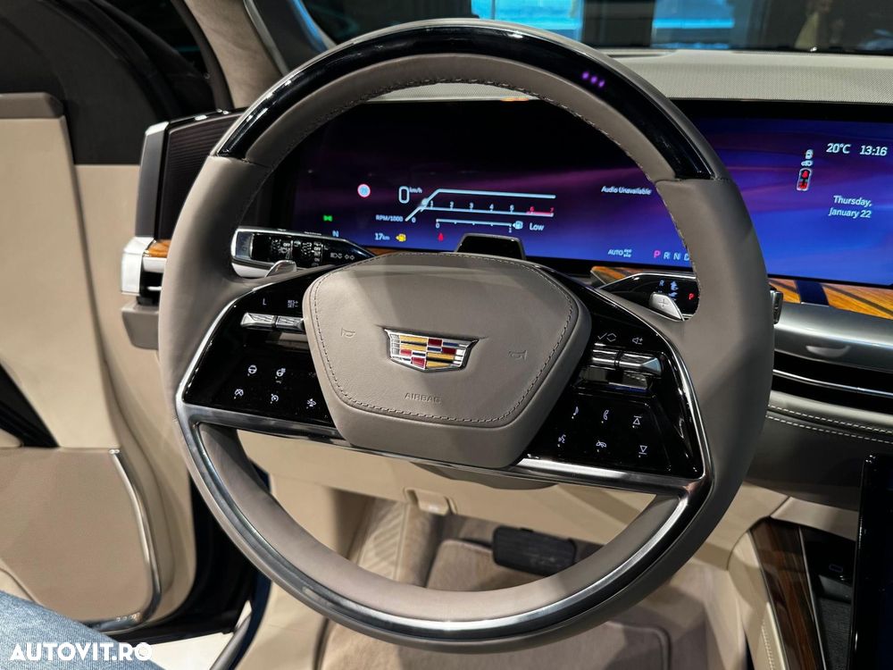 Cadillac Escalade - 30