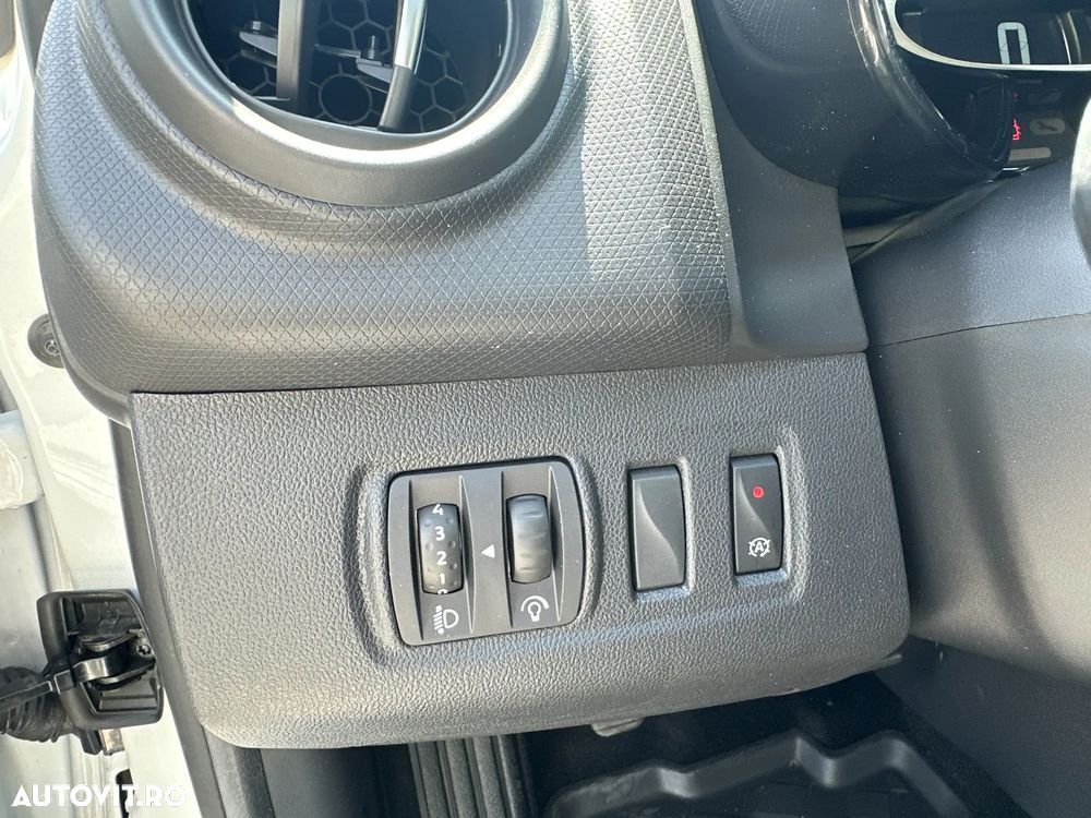 Renault Clio - 16