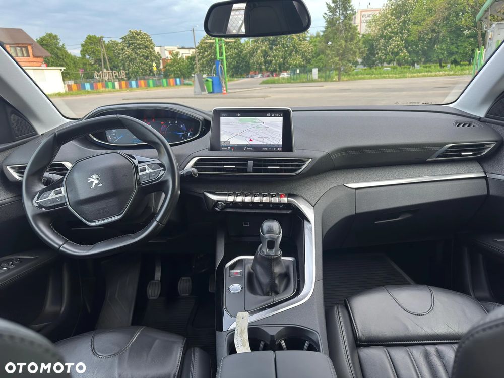 Peugeot 3008 - 24