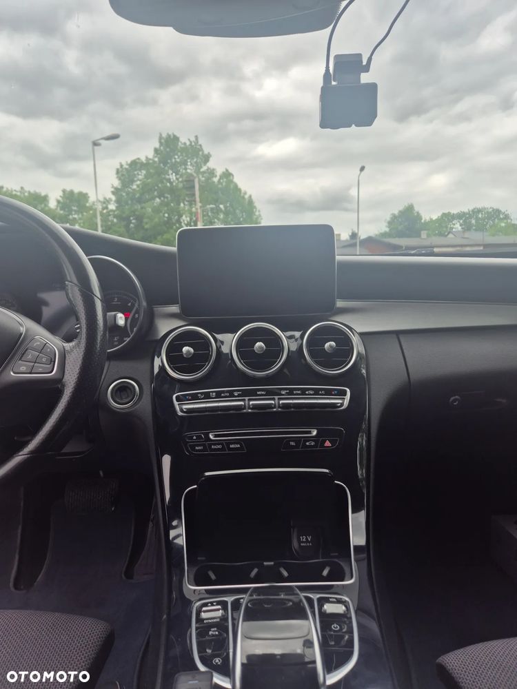 Mercedes-Benz Klasa C 220 d 4-Matic 7G-TRONIC - 13