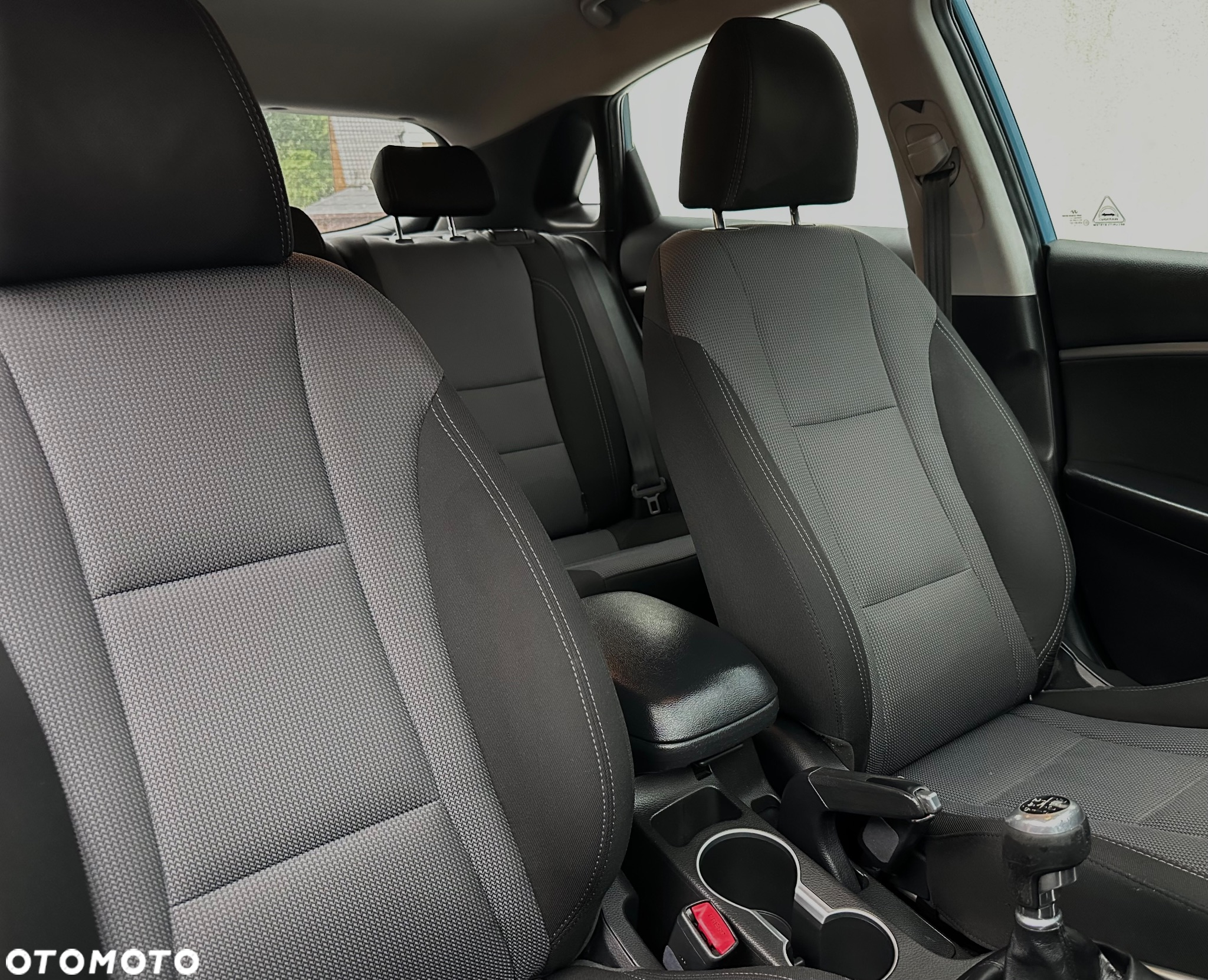 Hyundai i30 1.6 Premium - 9