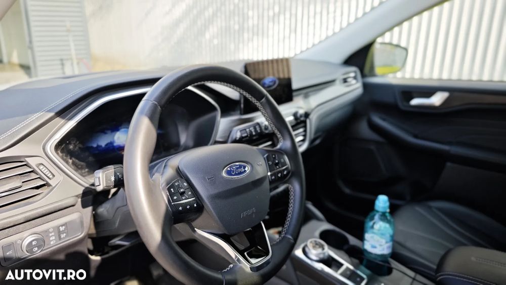 Ford Kuga 2.5 Duratec FHEV AWD Vignale - 9