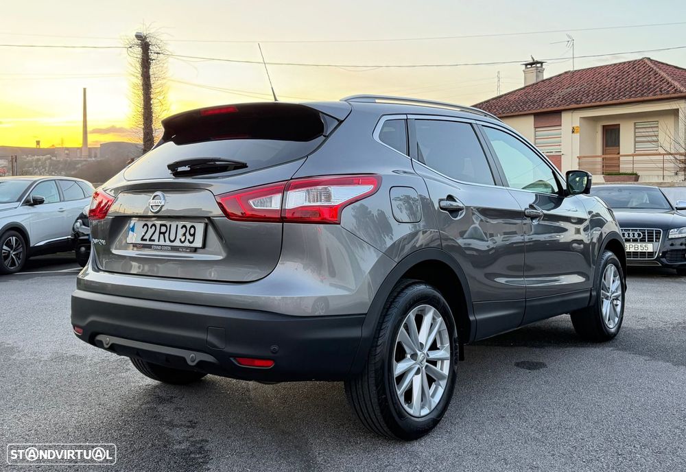 Nissan Qashqai 1.5 dCi N-Connecta - 4