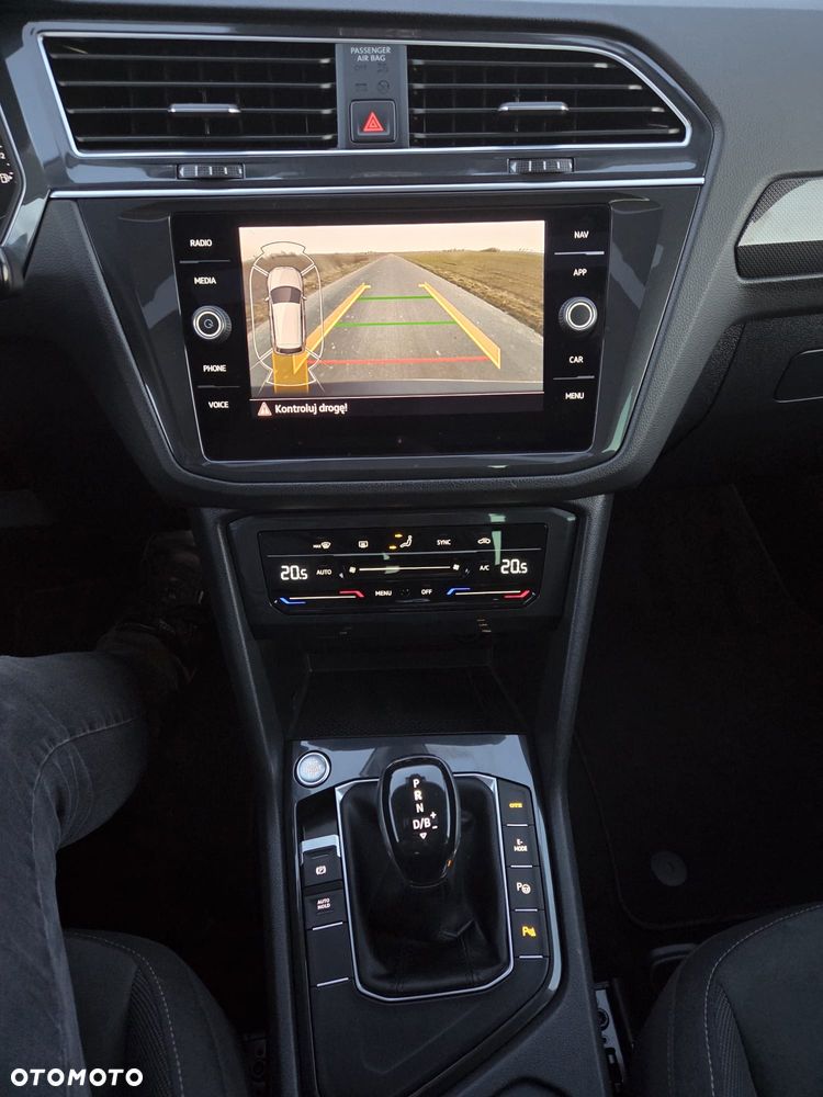 Volkswagen Tiguan - 25