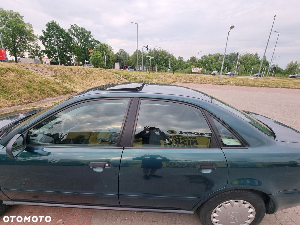 Audi A4 Limousine - 8