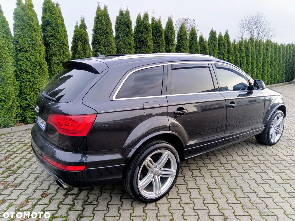 Audi Q7 - 1