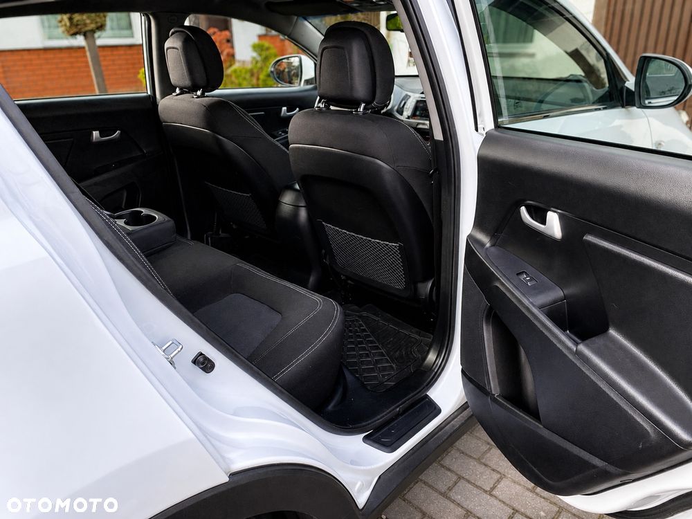 Kia Sportage 1.7 CRDI 2WD Dream-Team Edition - 15