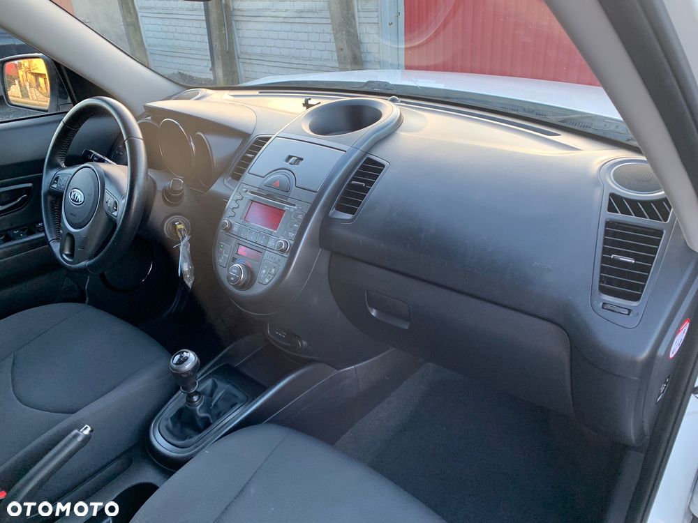 Kia Soul 1.6 CRDI Dream-Team Edition - 26