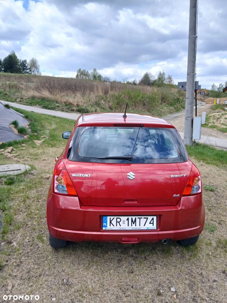 Suzuki Swift 1.3 4x4 Comfort - 4