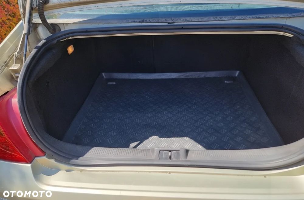 Peugeot 407 2.0 HDi Premium Navtech - 21