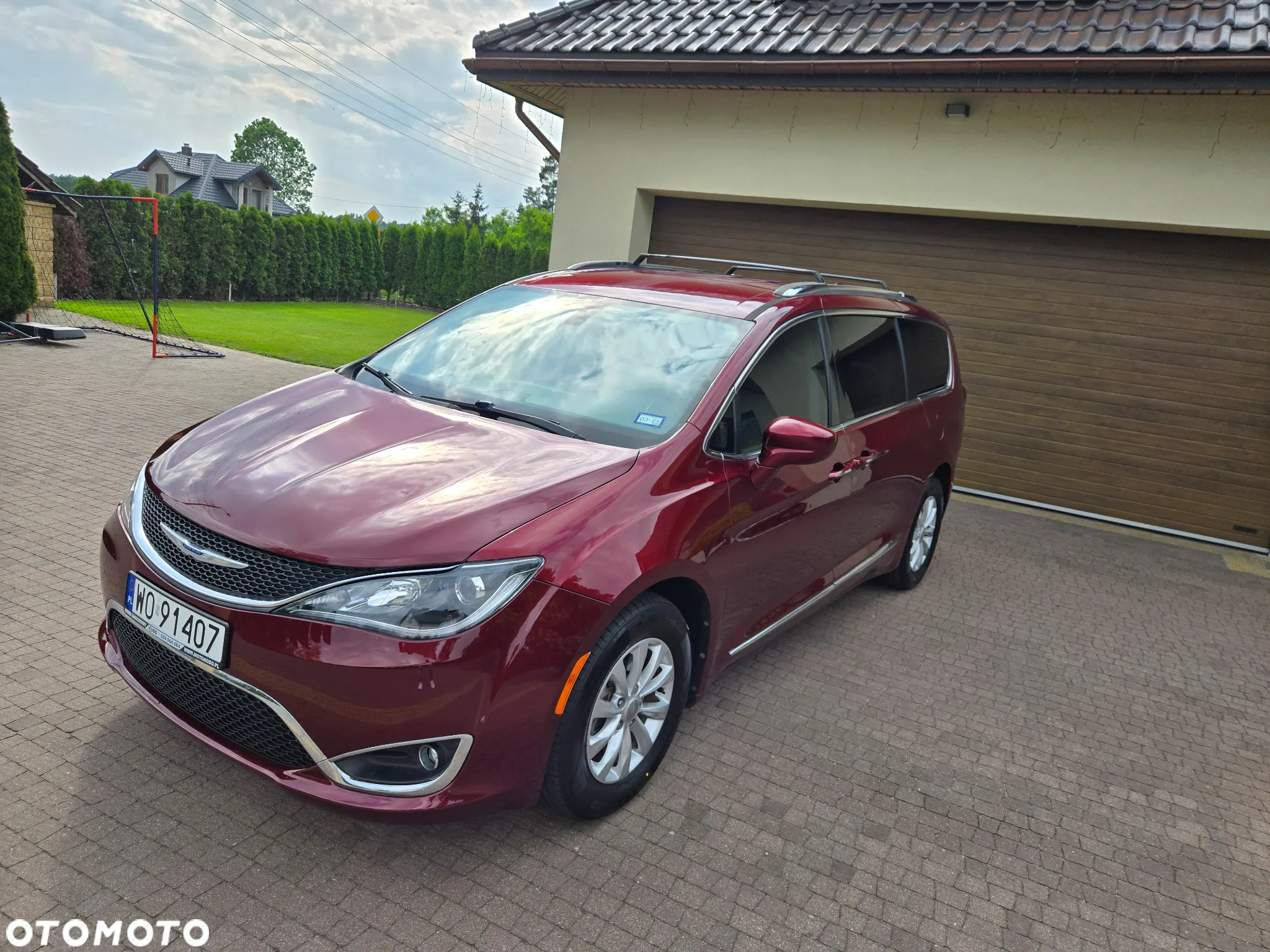Chrysler Pacifica - 10