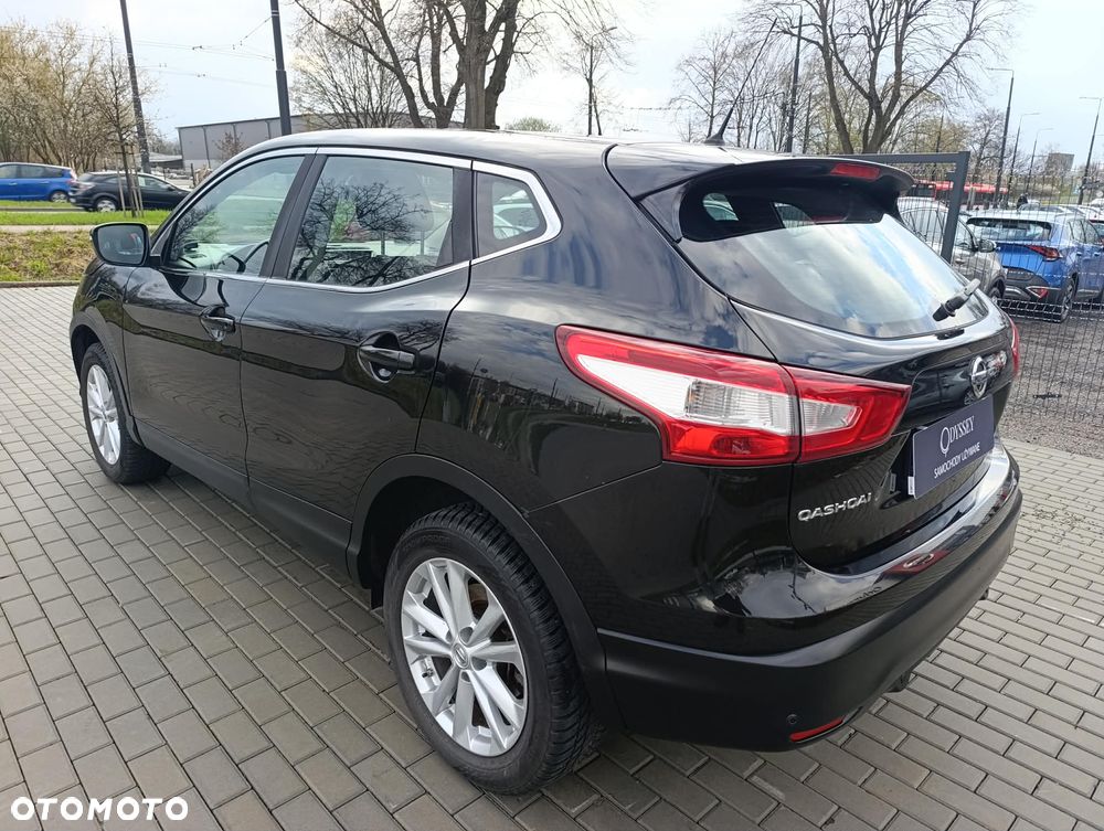 Nissan Qashqai 1.2 DIG-T Acenta Xtronic - 6