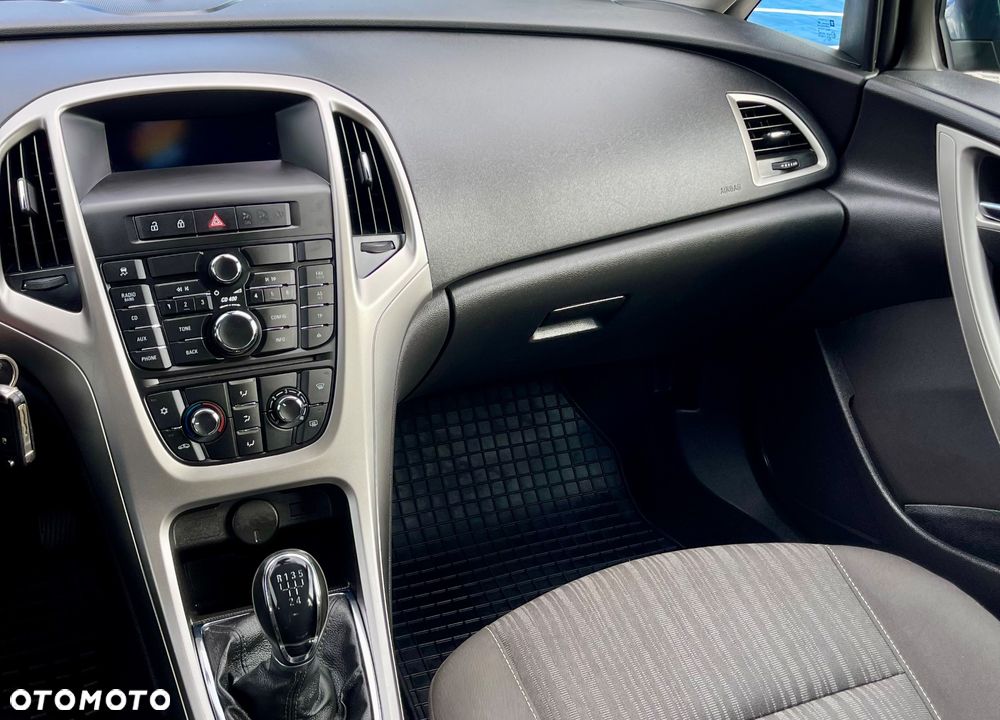 Opel Astra 1.4 T Essentia - 16