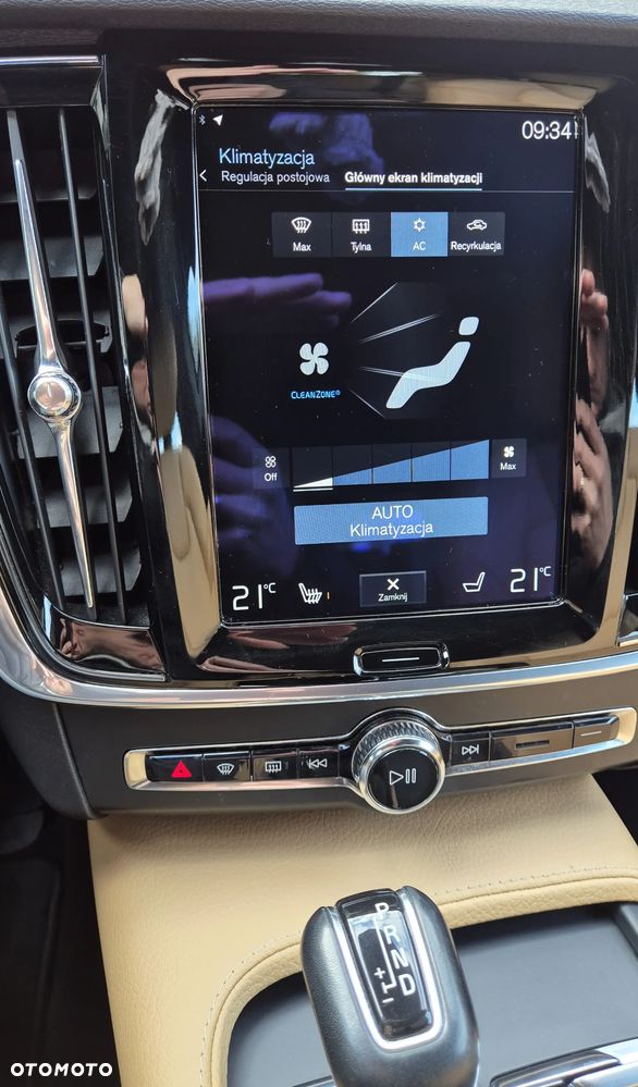 Volvo V90 D4 AWD Momentum - 17