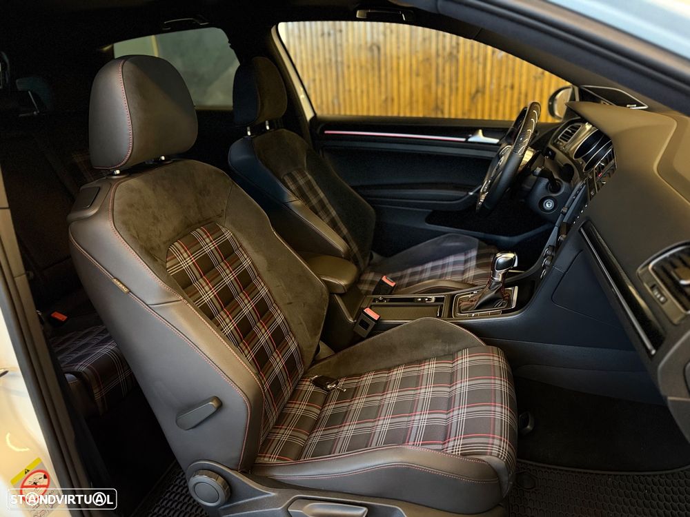 VW Golf 2.0 TSi GTi DSG Performance - 27