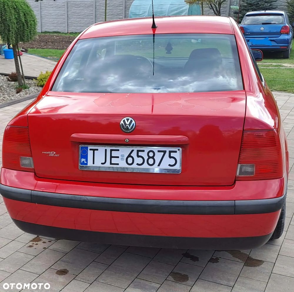 Volkswagen Passat 1.8 Comfortline - 5