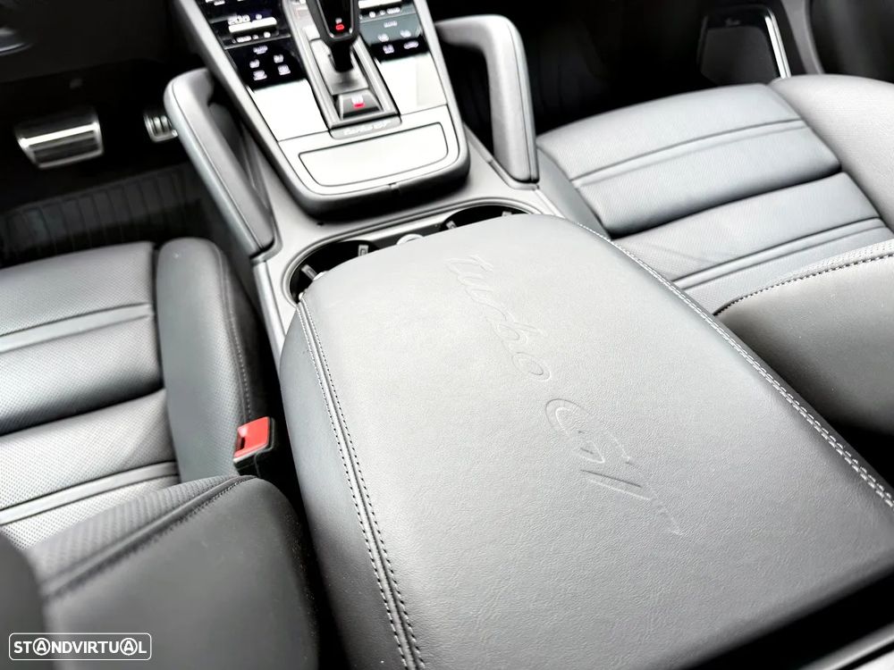 Porsche Cayenne Coupé Turbo - 23