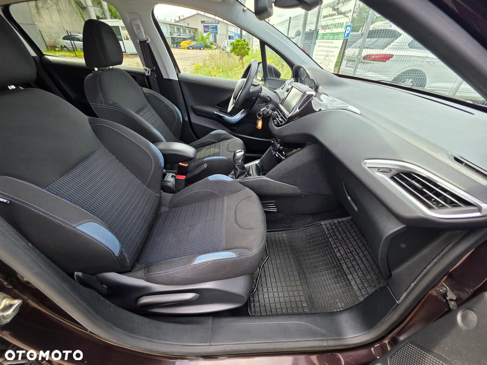 Peugeot 208 1.2 VTi Business Line - 21