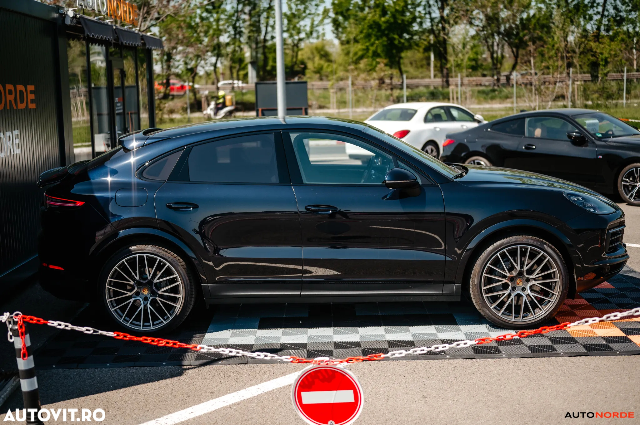 Porsche Cayenne Coupe S - 35