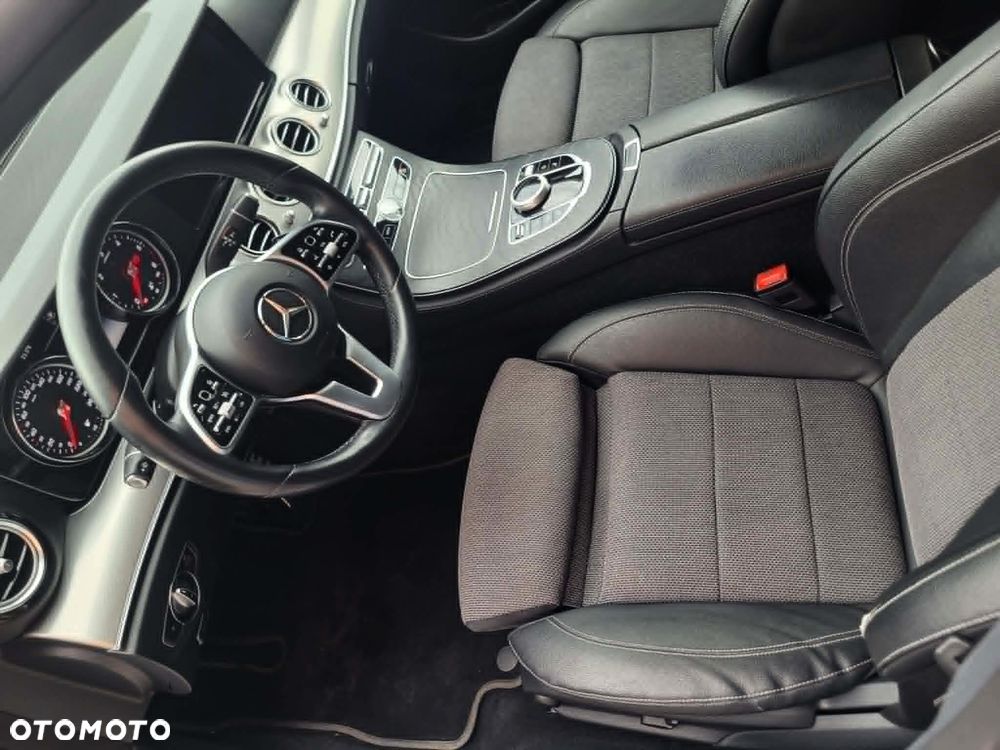Mercedes-Benz Klasa E 220 d 9G-TRONIC AMG Line - 10