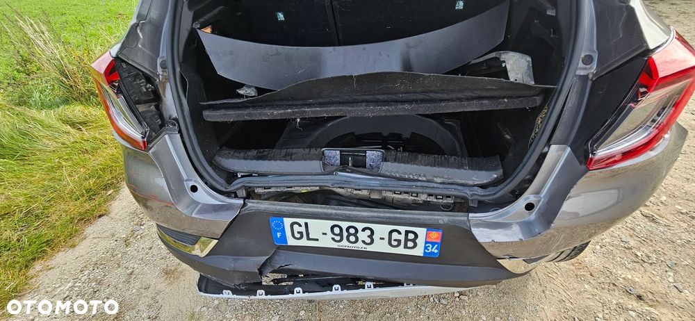 Renault Captur - 16