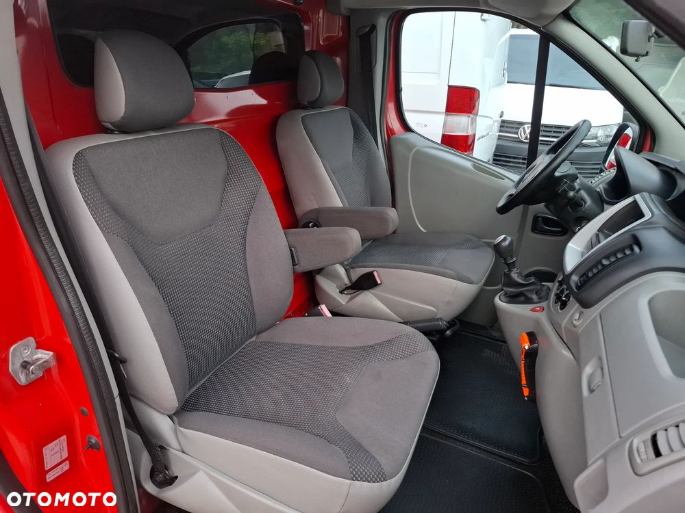 Opel Vivaro 2.0CDTI 115KM KLIMA - 17