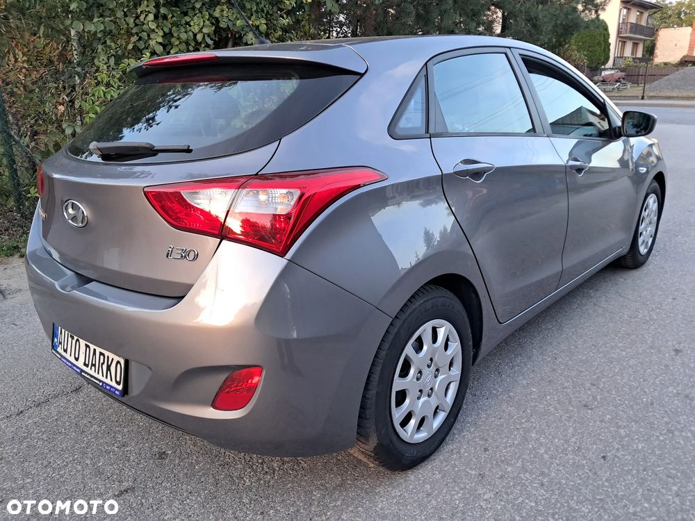 Hyundai i30 1.4 Trend - 9