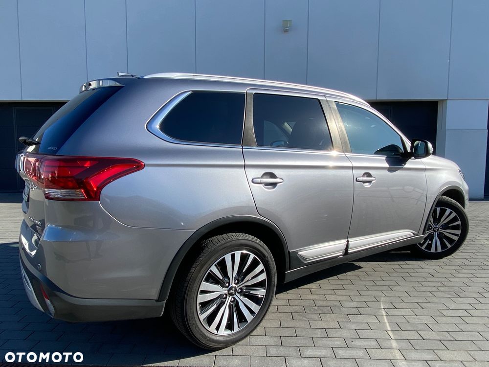 Mitsubishi Outlander 2.0 Intense + 4WD CVT - 6