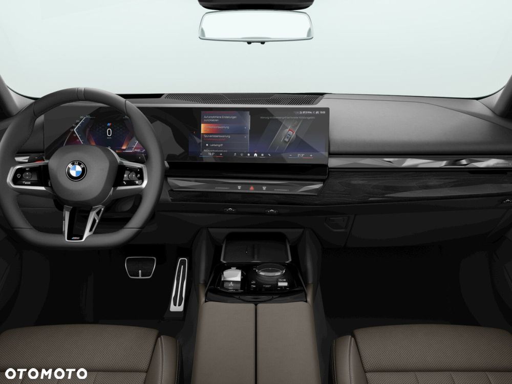 BMW Seria 5 520d xDrive mHEV M Sport - 9
