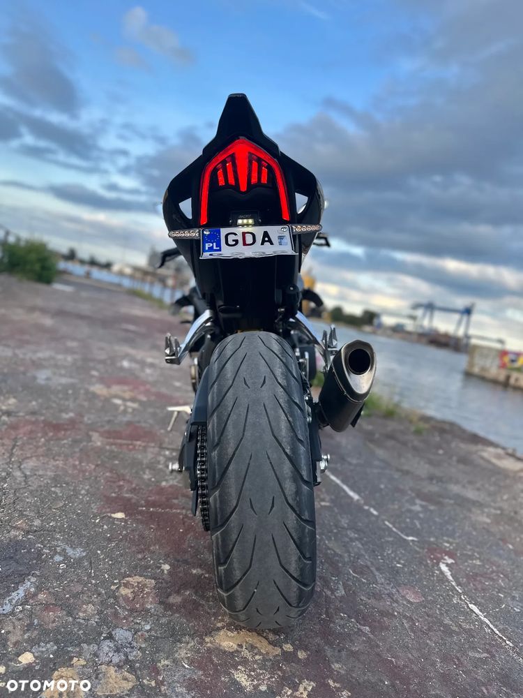 QJMOTOR SRK 800RR - 17