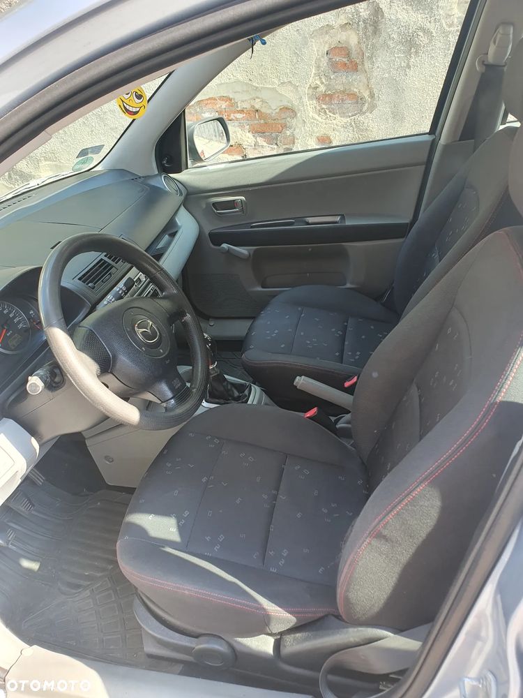Mazda 2 - 6