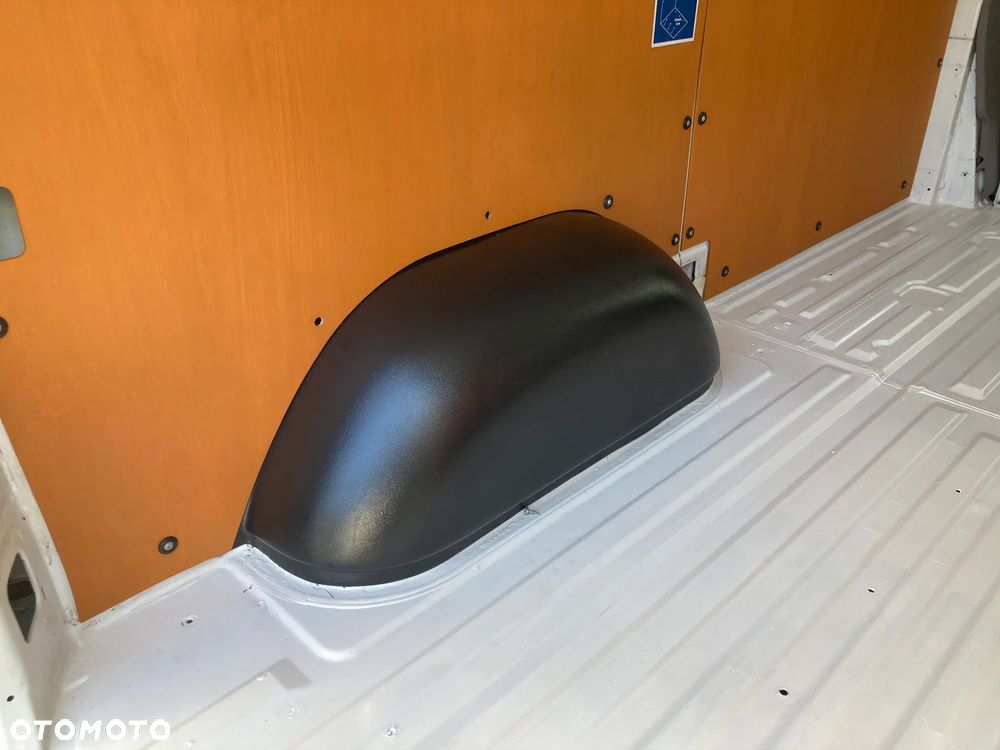 Mercedes-Benz Sprinter - 7