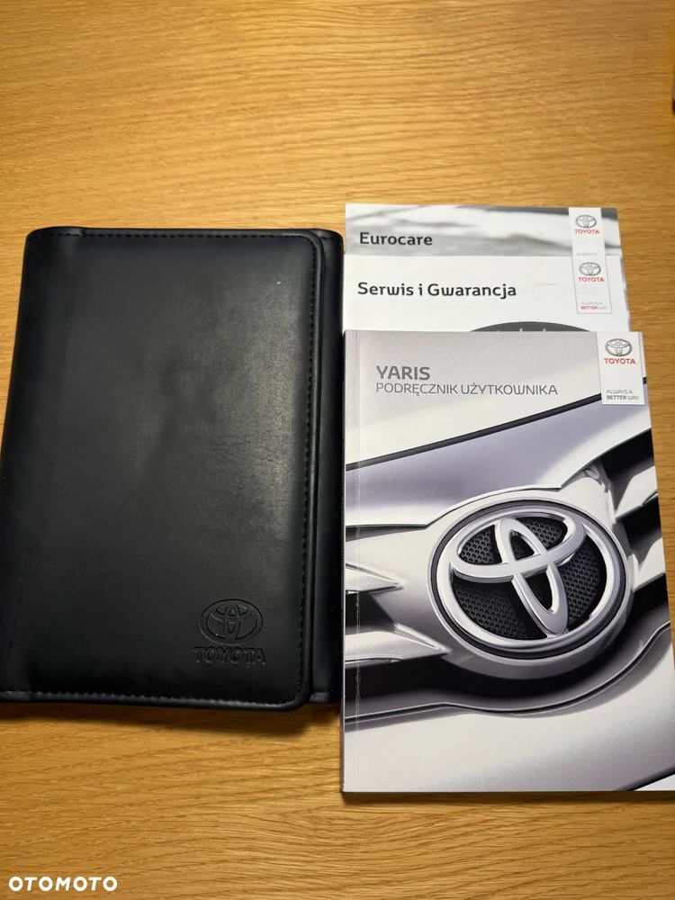 Toyota Yaris 1.5 Premium - 9