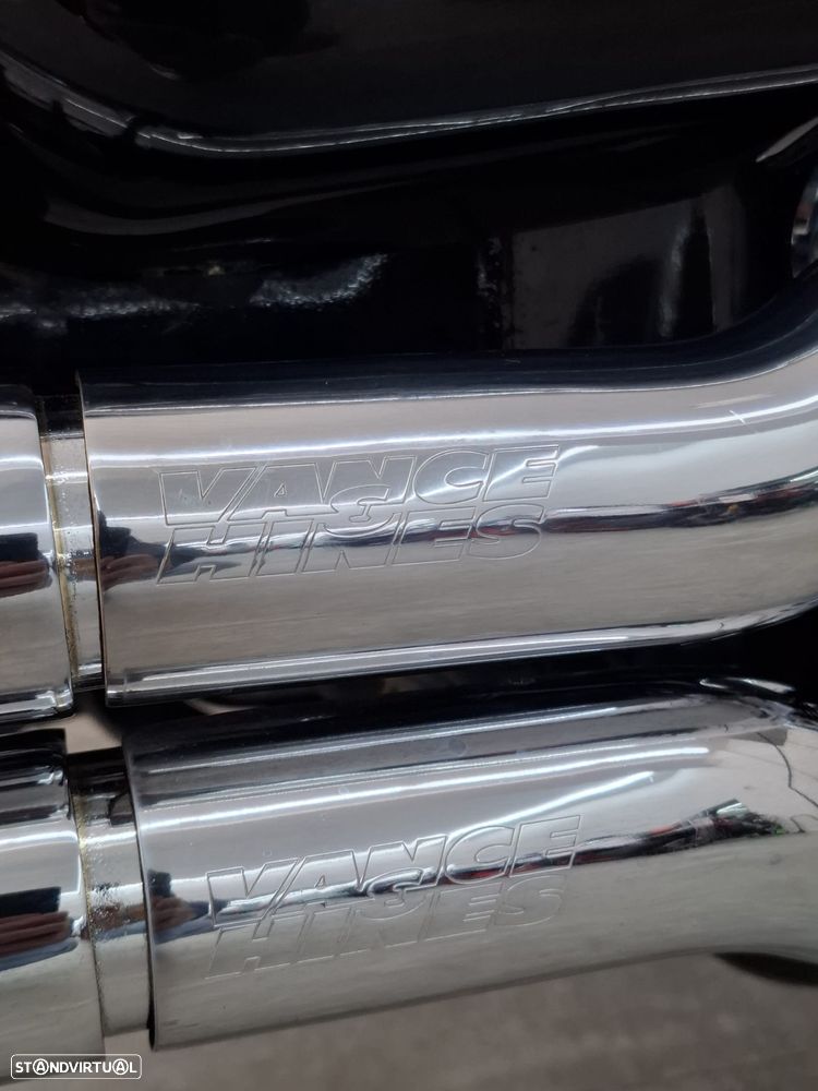 Suzuki Intruder 1500 LC - 16