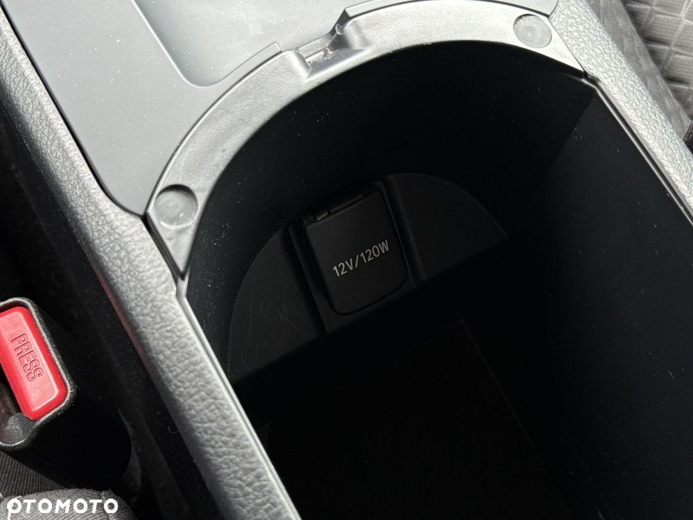 Toyota C-HR 1.8 Hybrid GPF Comfort - 25