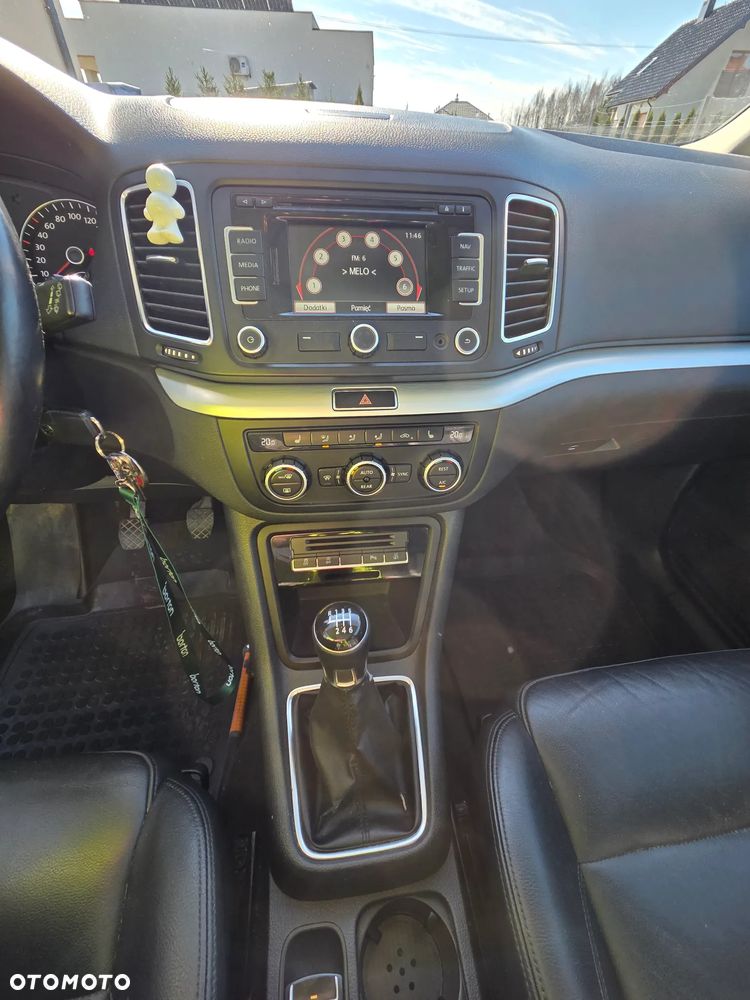 Volkswagen Sharan 2.0 TDI Comfortline - 9