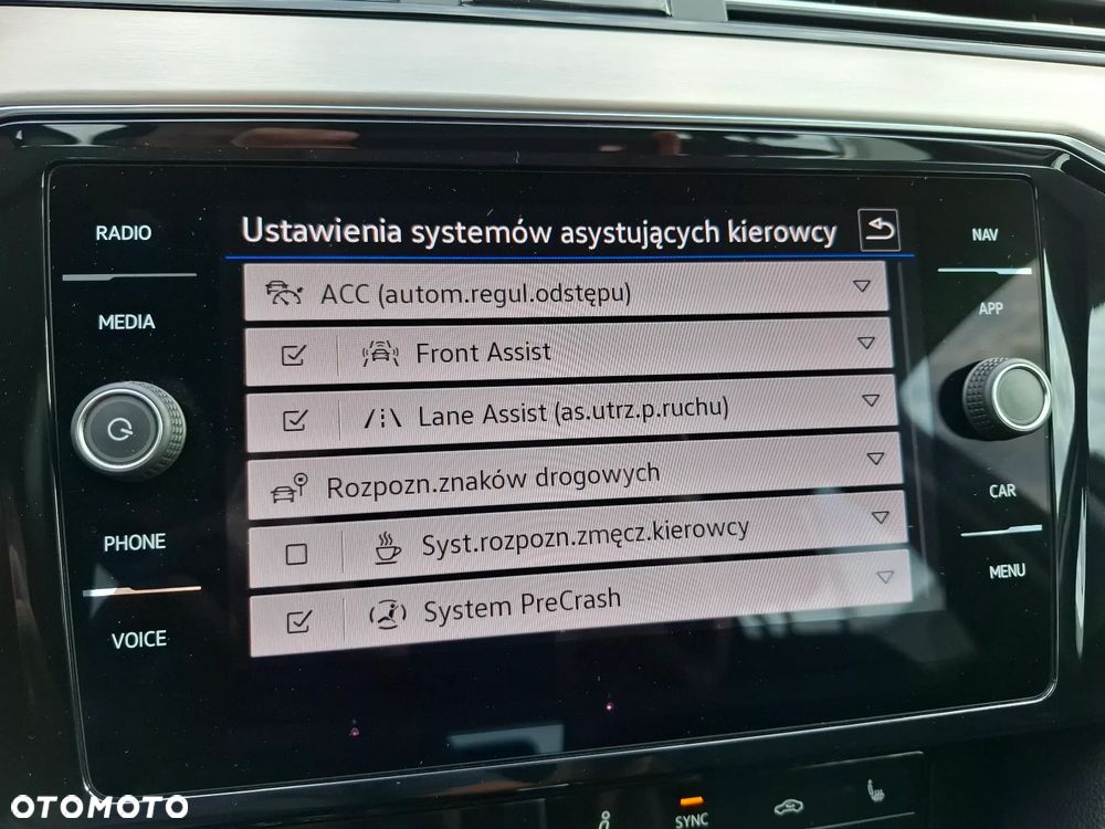 Volkswagen Passat 1.5 TSI EVO Elegance DSG - 27