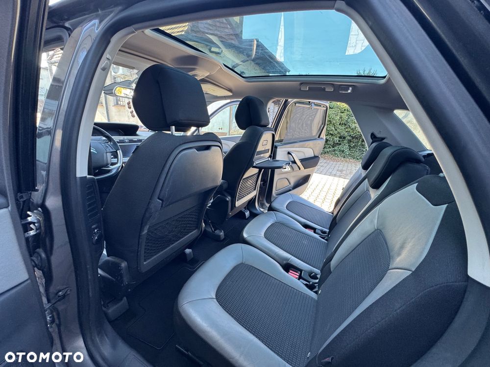 Citroën C4 Picasso - 16