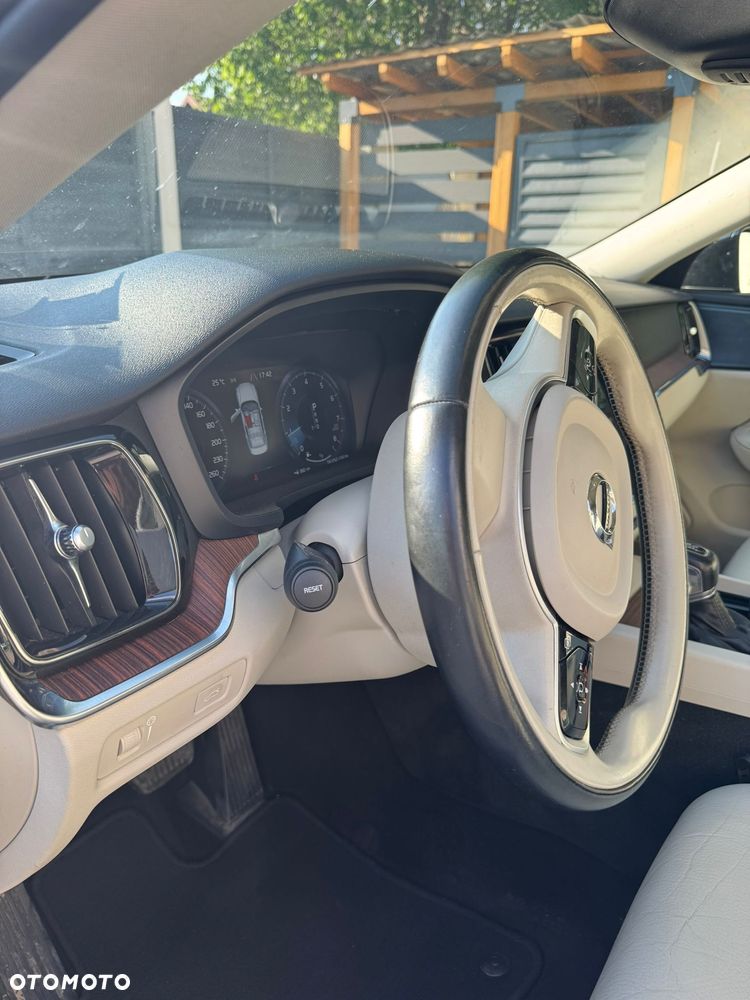Volvo S60 T5 Momentum Pro - 11