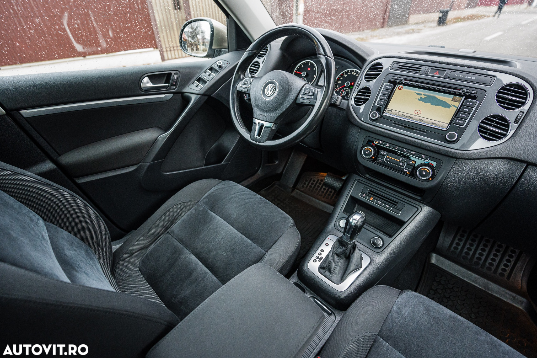 Volkswagen Tiguan 2.0 TDI 4Motion DSG Sport & Style - 22