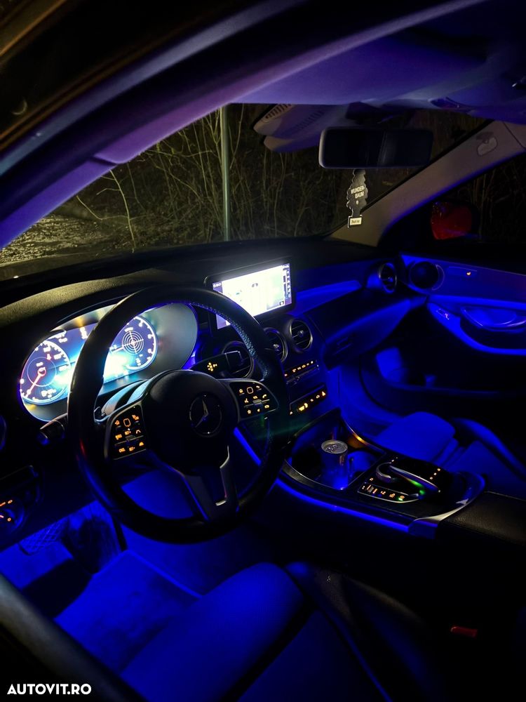 Mercedes-Benz C 180 d T 9G-TRONIC - 11