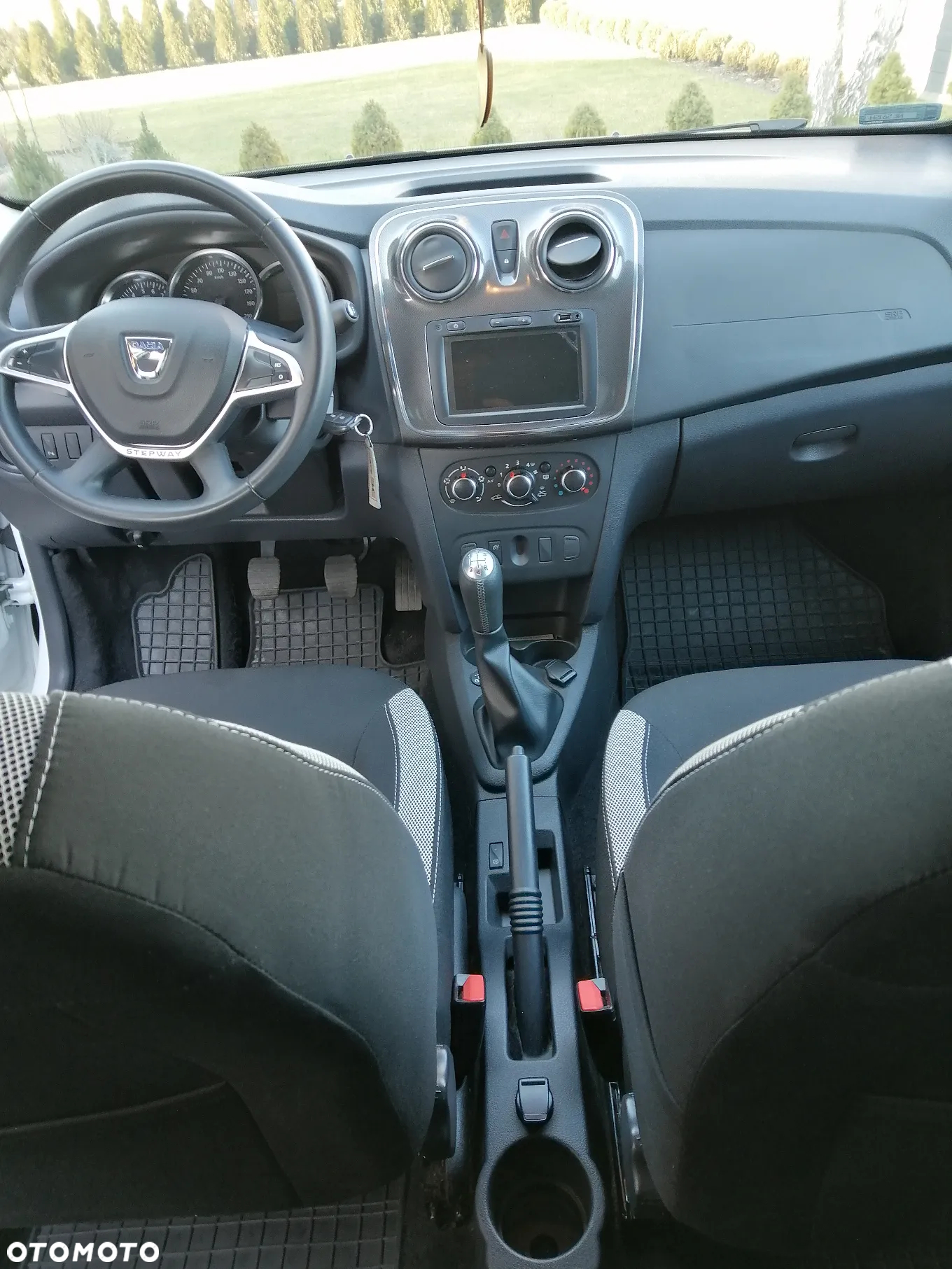 Dacia Sandero 1.0 TCe Laureate S&S - 7
