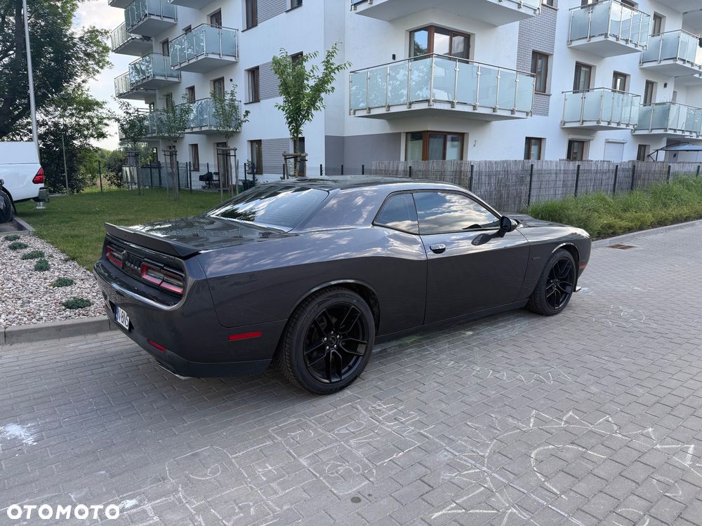 Dodge Challenger 5.7 R/T - 9