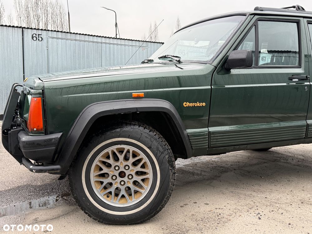 Jeep Cherokee - 6