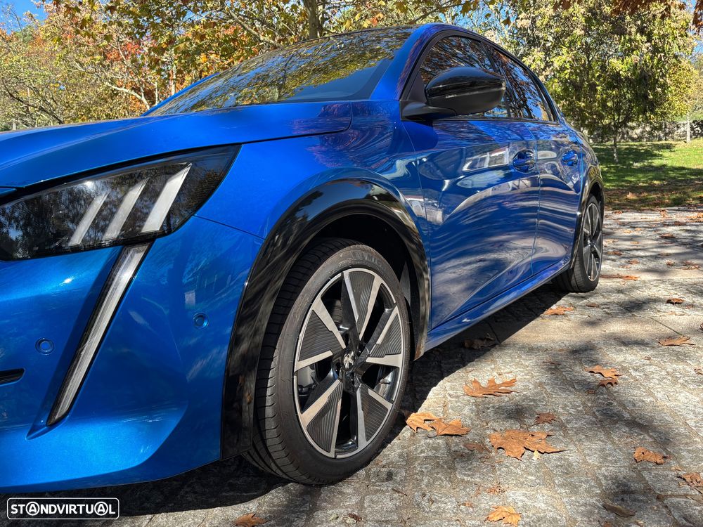 Peugeot e-208 GT Pack - 5
