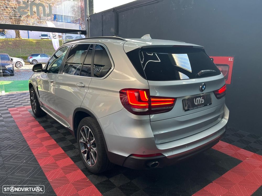 BMW X5 25 d sDrive Comfort 7L - 6