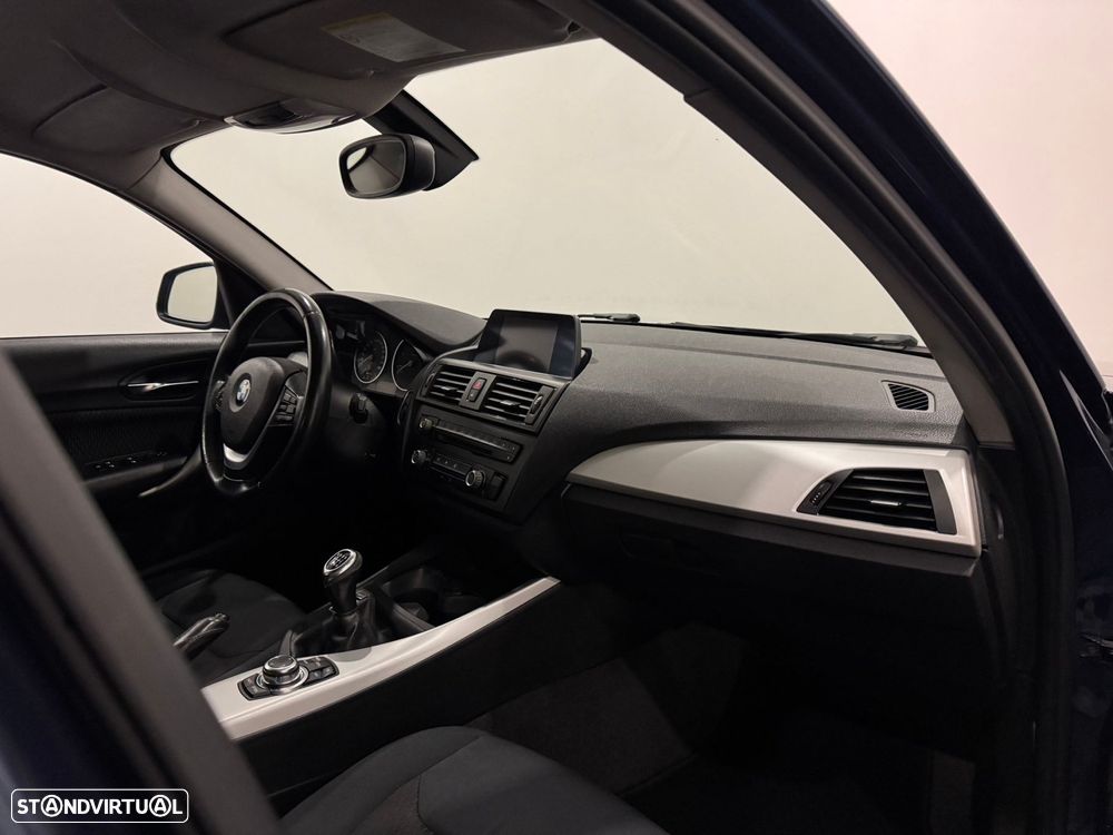 BMW 116 d Line Urban - 25