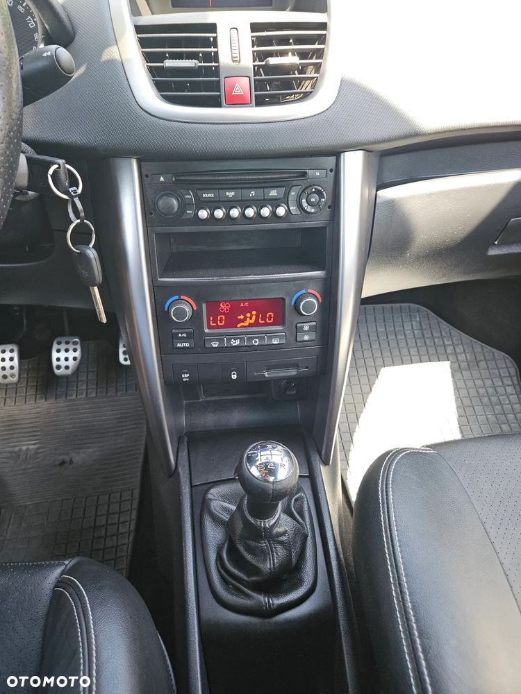 Peugeot 207 CC - 27